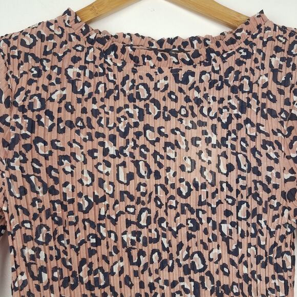 Code Mode | Long Sleeve Animal Print Ribbed - Picture 7 of 9